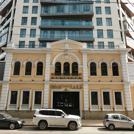Apartment Crownplaza Boutique & *